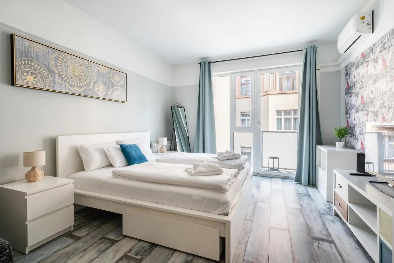 Blue Sky Apartment Boedapest